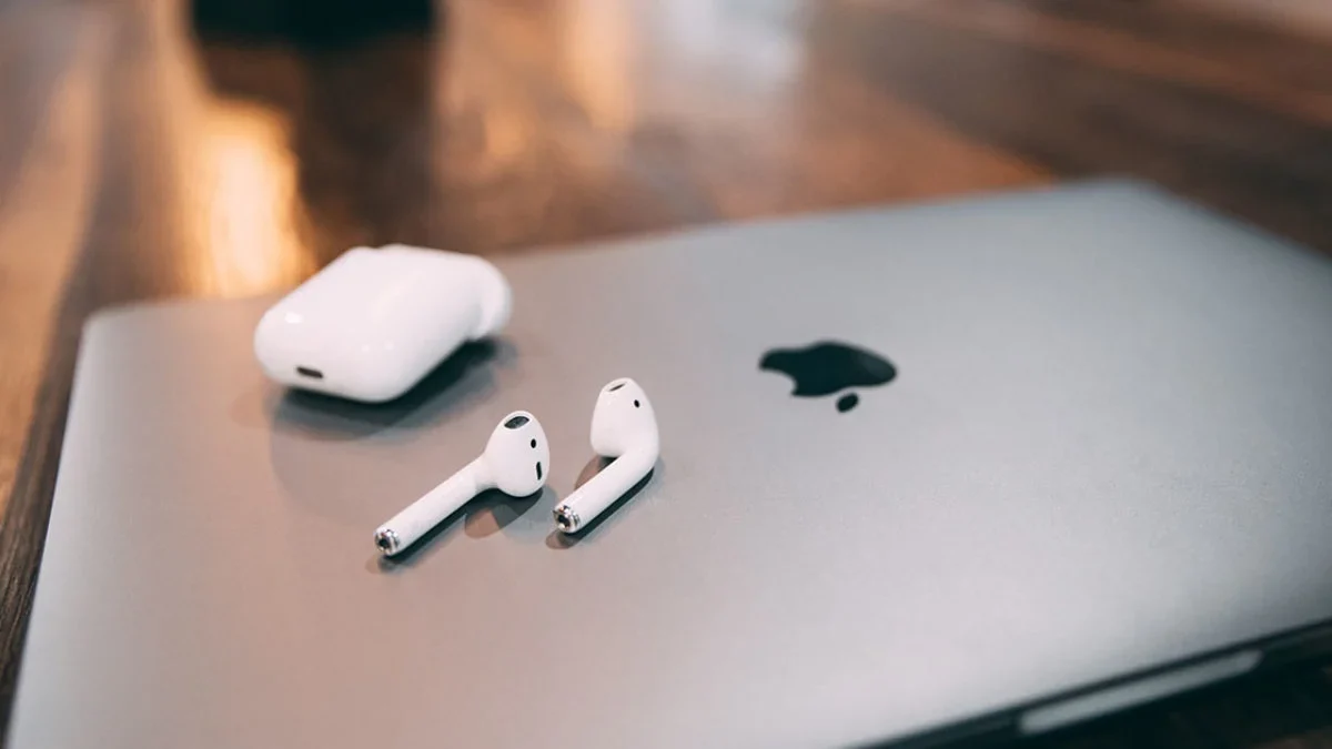 How to connect airpods to apple laptop deals