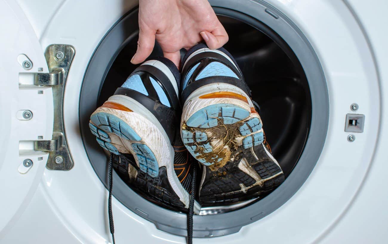 How to Clean Shoes in the Washer Without Ruining Them - The Tech Edvocate