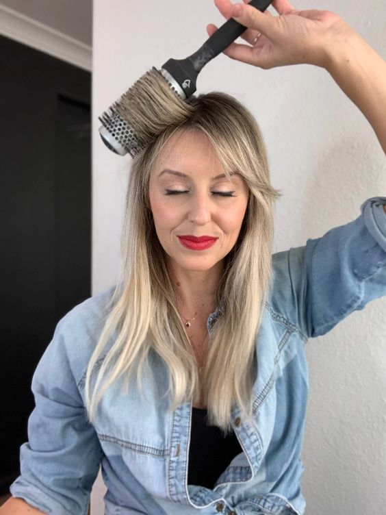 3 Ways to Blow Dry Hair Without Frizz - The Tech Edvocate