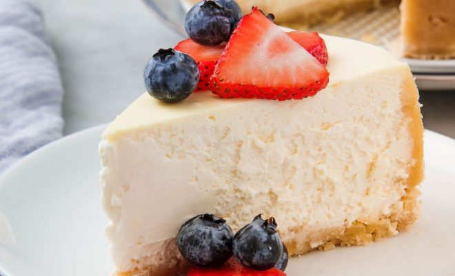 Keto Cheesecake Recipe - Sugar-Free Low-Carb Cheesecake Indulgence ...